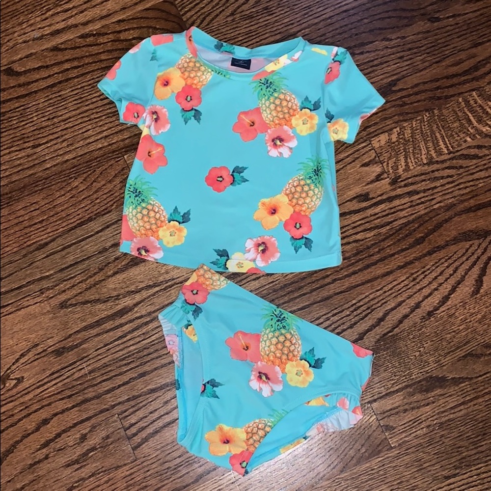 Girls Gap swimsuit